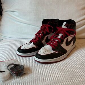 Retro high top Nike Air Jordan 1’s “Man Was Not Meant To Fly” men’s size 12